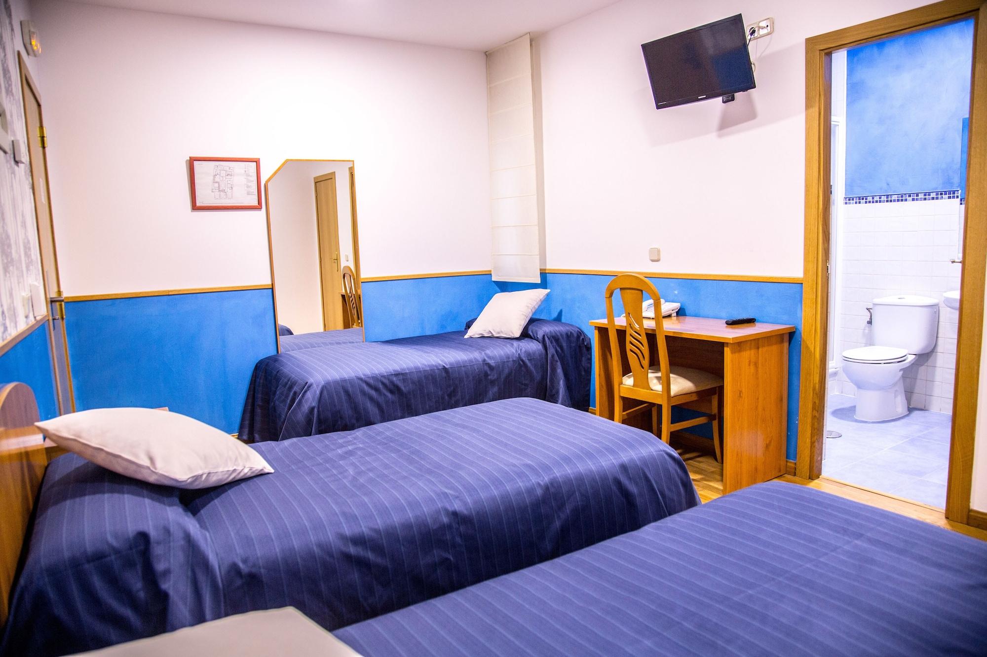 Hostal Montaloya Мадрид Экстерьер фото